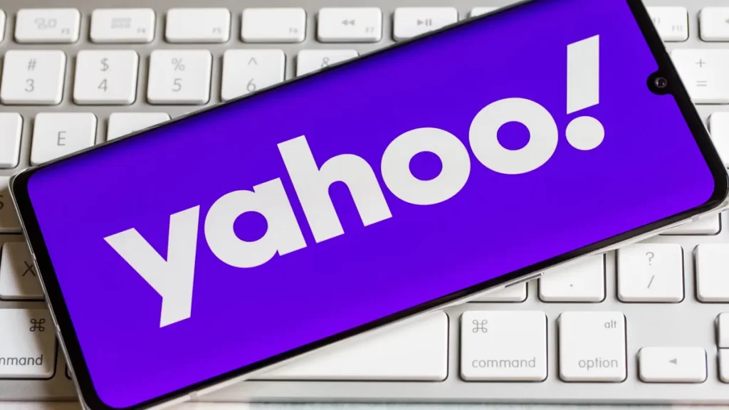 yahoo-logo-phone-6002